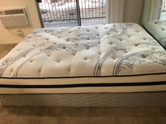 queen size mattress + box $120 1