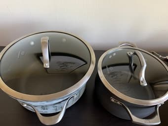 Kitchen items! 2 large cooking pots 1