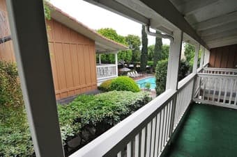 Fully furnished room in a spacious apartment+big Terrace 3