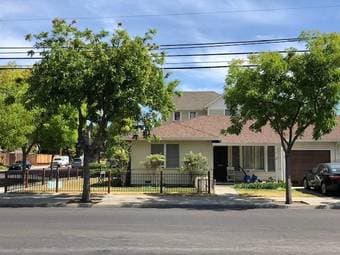 Spacious home in quite Santa Clara community 1