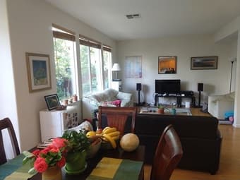 Master Suite in large house by the Bay available August 1 2