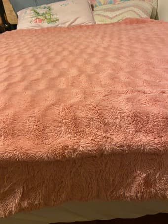 Pink Furry Comforter Throw Blanket 1