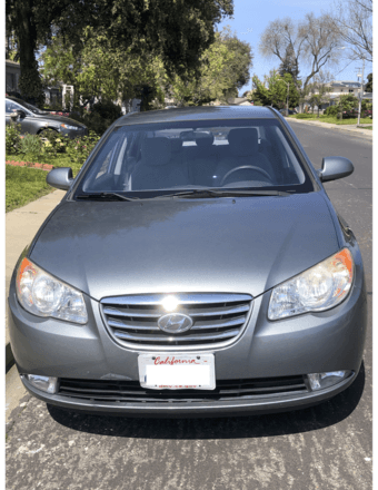 2010 Hyundai Elantra GLS in Great Condition 2