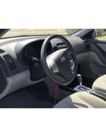 2010 Hyundai Elantra GLS in Great Condition 3