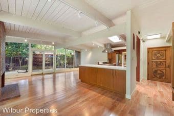 Large room for rent in newly renovated home <10 minutes from Stanford 1