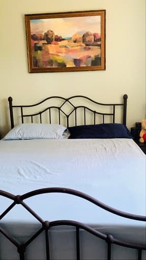 Beautiful black queen size bed frame + beam + mattress 1