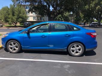 2013 Ford Focus SE sedan 1