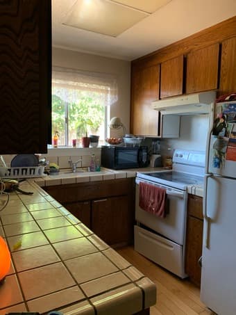 Quiet Cul-de-Sac Room Available 1