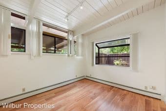 Large room for rent in newly renovated home <10 minutes from Stanford 3