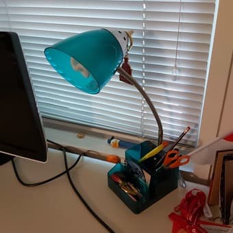 table lamp with stationery holder 1