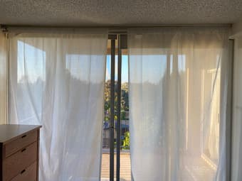 No drilling adjustable curtain tension rod (48"-120") 1
