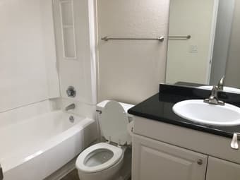 Large, sunny room with private bathroom in luxury SoMa building 3