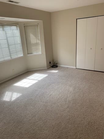 Room available in 2b/ 1b apartment in Redwood City 3