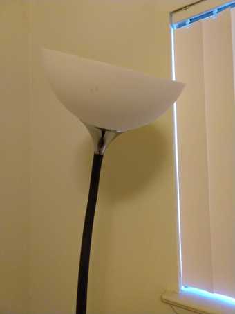 Standing lamps, drying rack, space heater 2