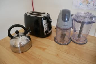 Kitchen Cookware Utensils Dinnerware Appliances Tupperware 2