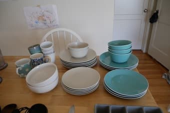 Kitchen Cookware Utensils Dinnerware Appliances Tupperware 3