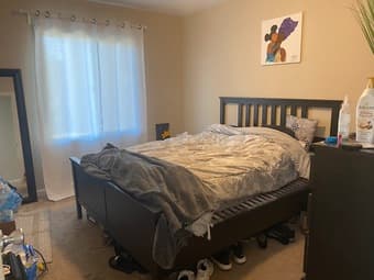 Two private rooms available in East Palo Alto! 1