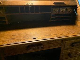 Desk 3