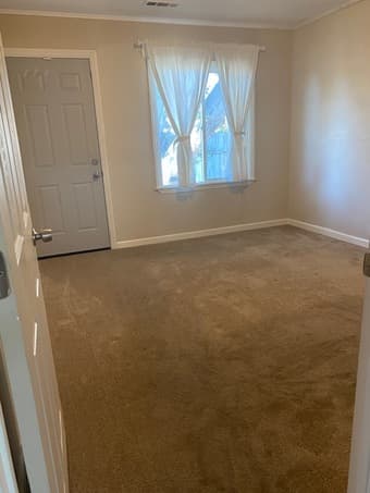 Private Room Available for Rent in East Palo Alto! 2