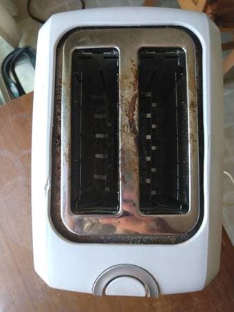 Toaster by Black and Decker 2