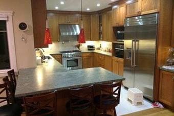 Partially furnished 1BR + attached bath in West Menlo, bike 2 Stanford 3