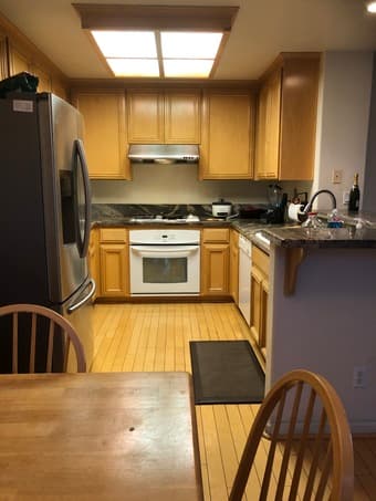Room available in Suunyvale starting August 3