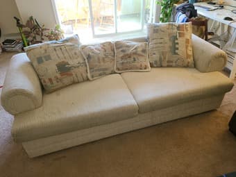 Free Couch 1