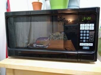 Countertop Microwave Oven 2