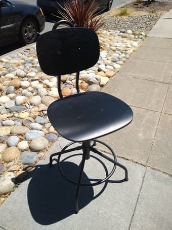 Swivel chair 1