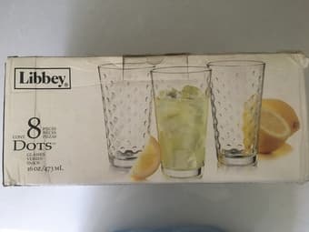 Set of 8 Glasses, with Dot Pattern 1