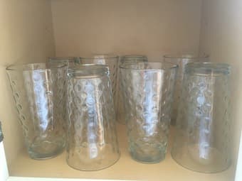 Set of 8 Glasses, with Dot Pattern 2
