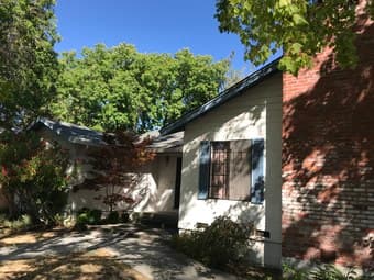 1 BR in quiet neighborhood - single family home - RWC near Caltrain 1