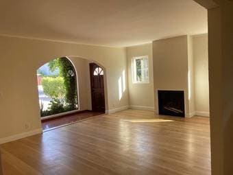 Room with shared bathroom in stunning new house, Menlo Park (3b/2ba) - 1