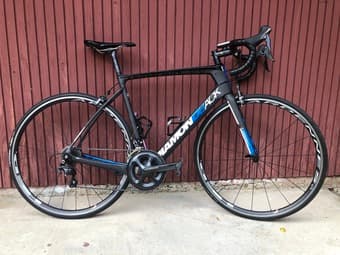 2017 Diamondback Podium Vitesse - 56cm Carbon Road Bike - 16.8lbs 1