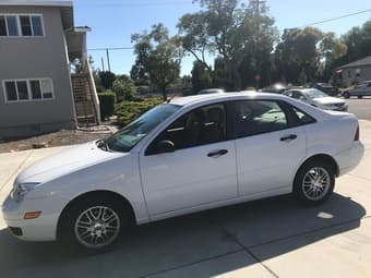 Ford Focus SE 1