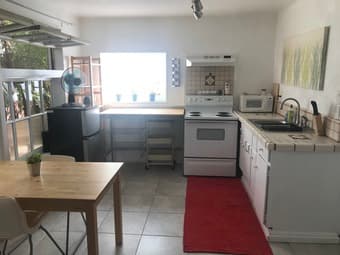 Cottage available in College Terrace 3