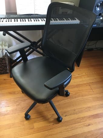 Rolling Office Chair - brand new, not assembled 1