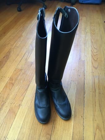 Leather women’s tall riding boots - size 9/9.5 1