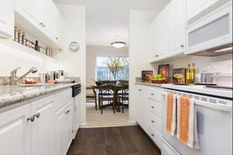 Sublease fantastic 1B1B near Stanford 转租斯坦福附近高端小区1B1B 2