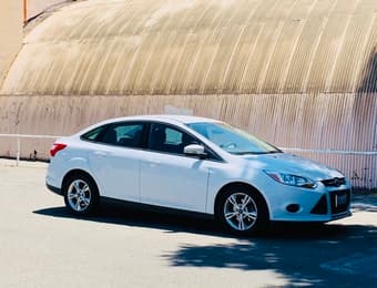 2013 Silver Ford Focus Sedan, clean title – 88318 miles - $5,600 1