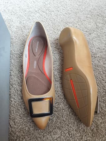NWT - Rockport Cushion Flat, Size 5.5 2