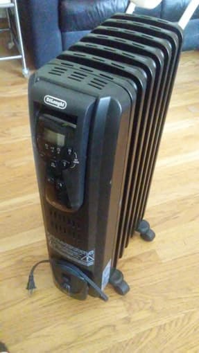 DeLonghi electric heater 1