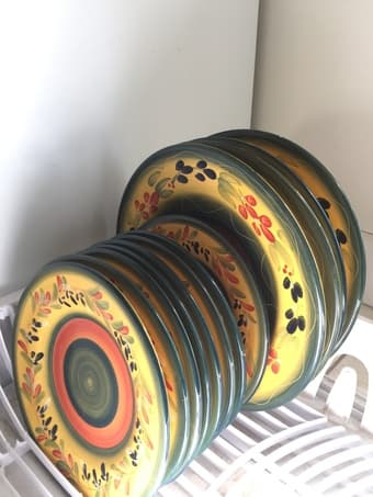 artisan Spanish style 12-plate set 2