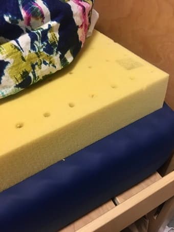 Selling 3" Ventilated Mattress Topper/memory foam! 2