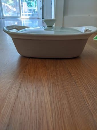 2.5qt Casserole Dish - Corningware Etch 1