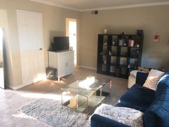 Room for rent in spacious 3bed/2bath. Females Only! 2