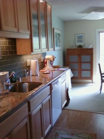 Sunny, Quiet end unit furnished 2B/2Bath 777 San Antonio - $3,650 @sta 2