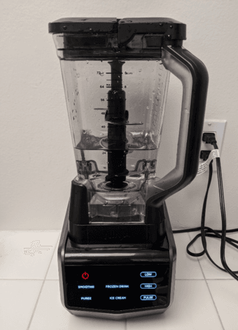 Moving sale: Ninja blender, 90% new, $65 1