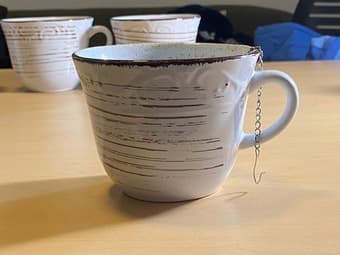 Set of plates, bowls, and mugs 3