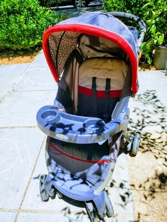 Graco FastAction foldable stroller 1